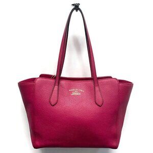 Gucci - Fuchsia Pebble Leather Medium Swing Tote